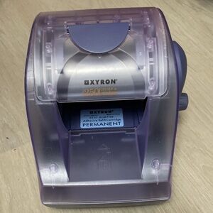 Xyron 250 Create A Sticker 2 1/2 in Sticker Maker